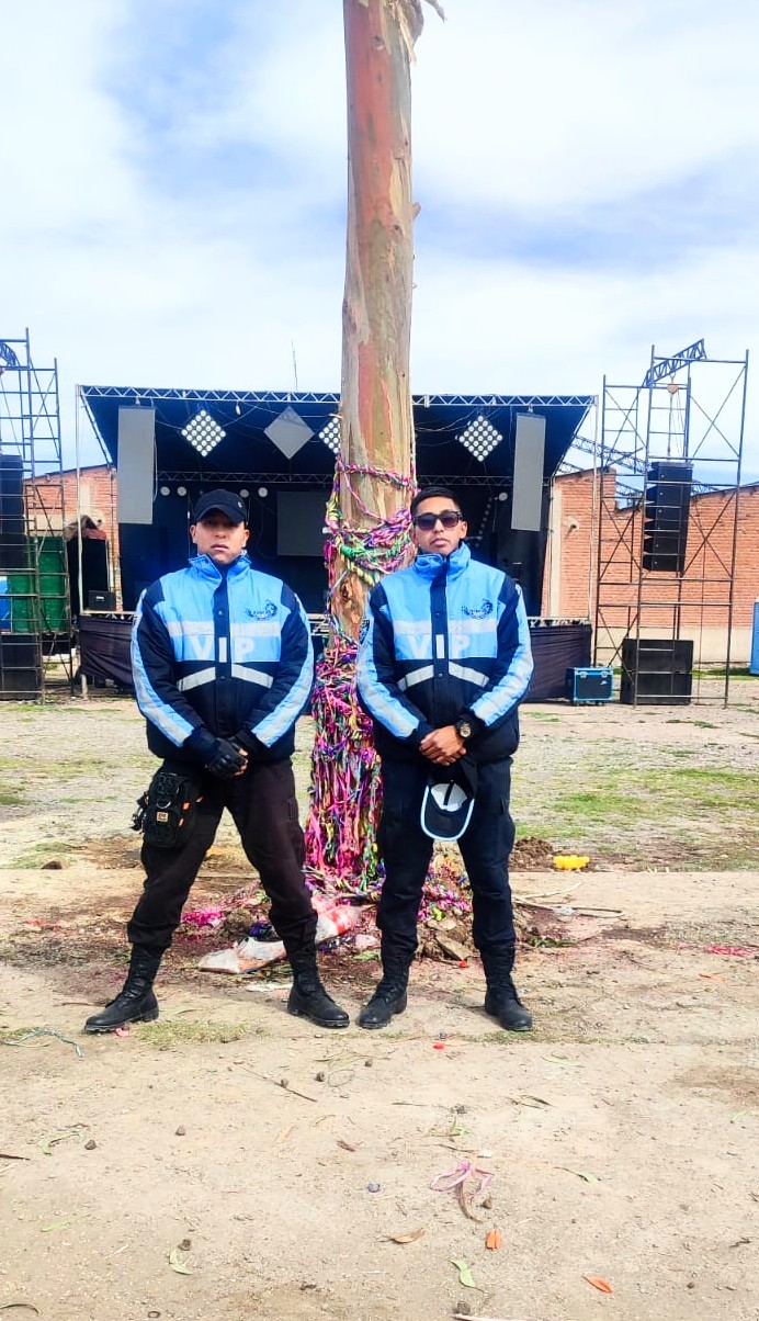 Personal de seguridad en servicio 5